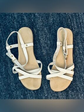 G.H. BASS Sunjuns Sandals